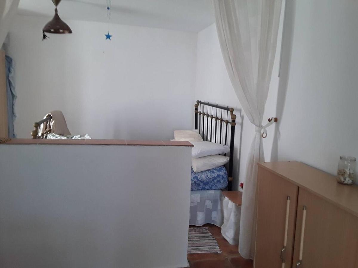 2-Bed Apartment - Sleeps 3 - Parking - Near อัลบ็อกซ์ ภายนอก รูปภาพ
